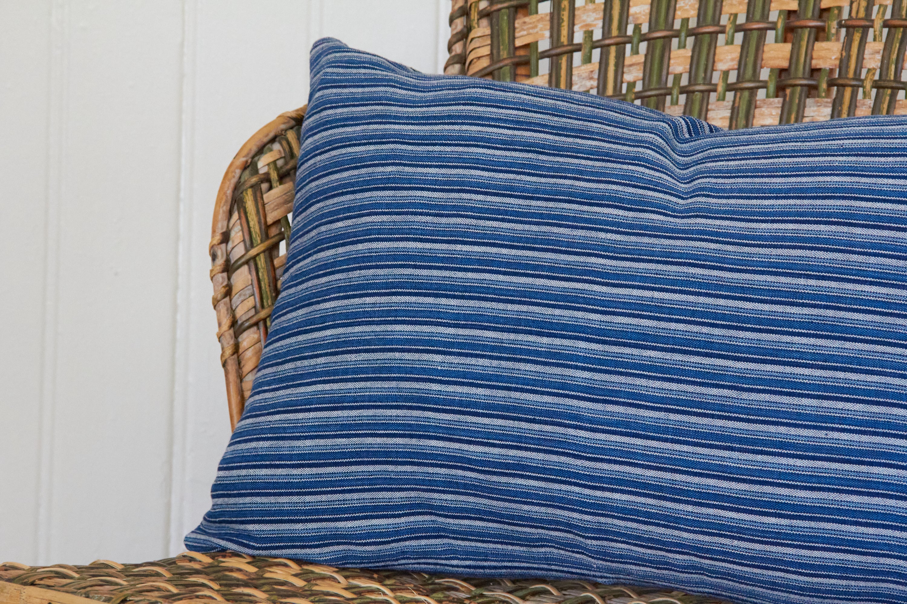 Seihakushima Cotton Indigo-Dyed Pillow